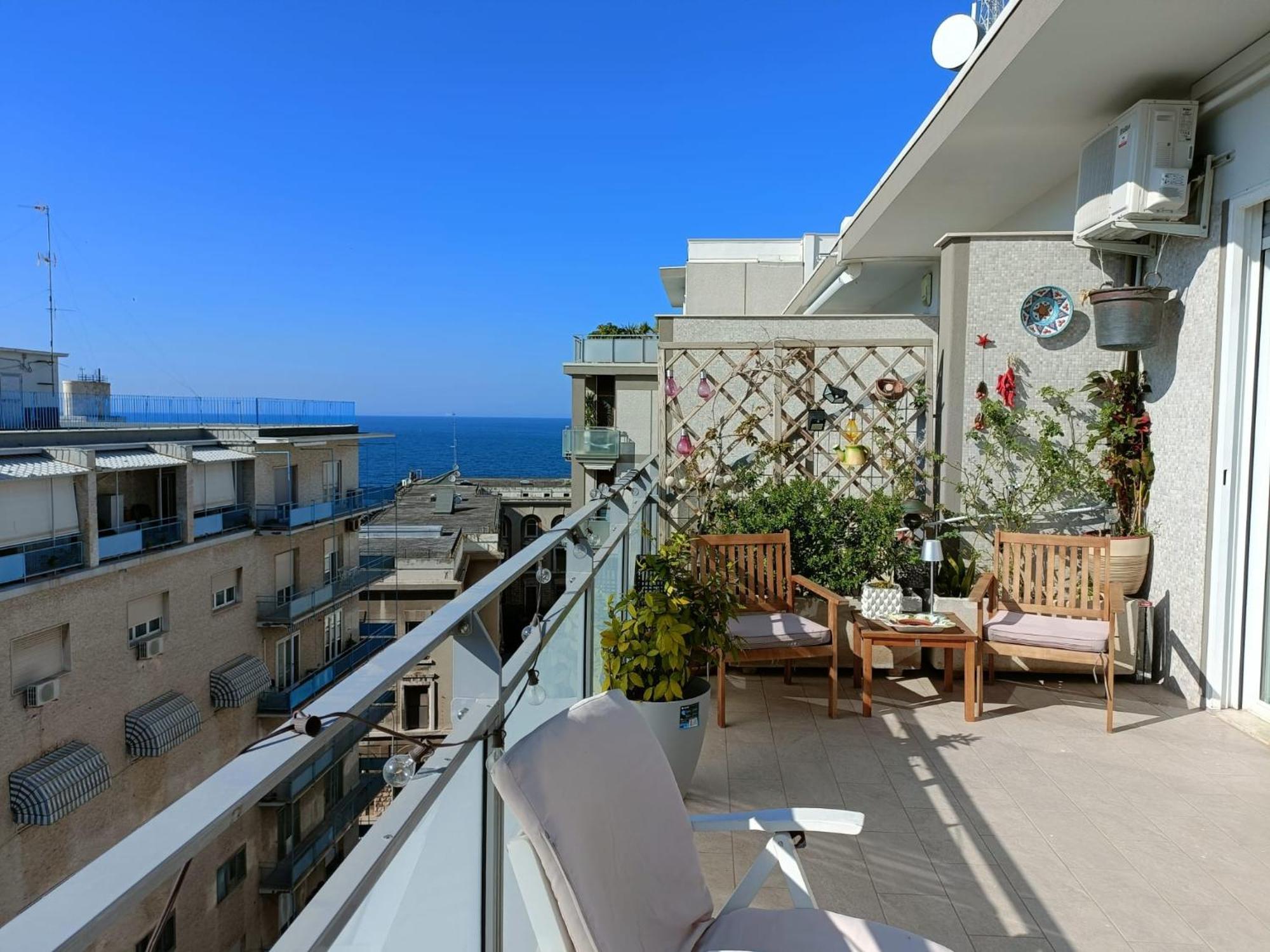 La Dimora Vista Mare Apartment Bari Exterior photo